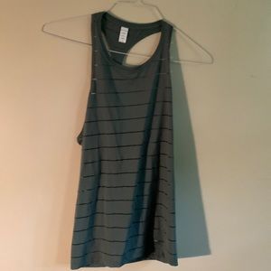 Women’s small workout tank